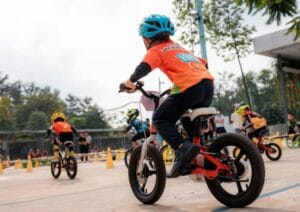 Kevyt lasten pyörä 16